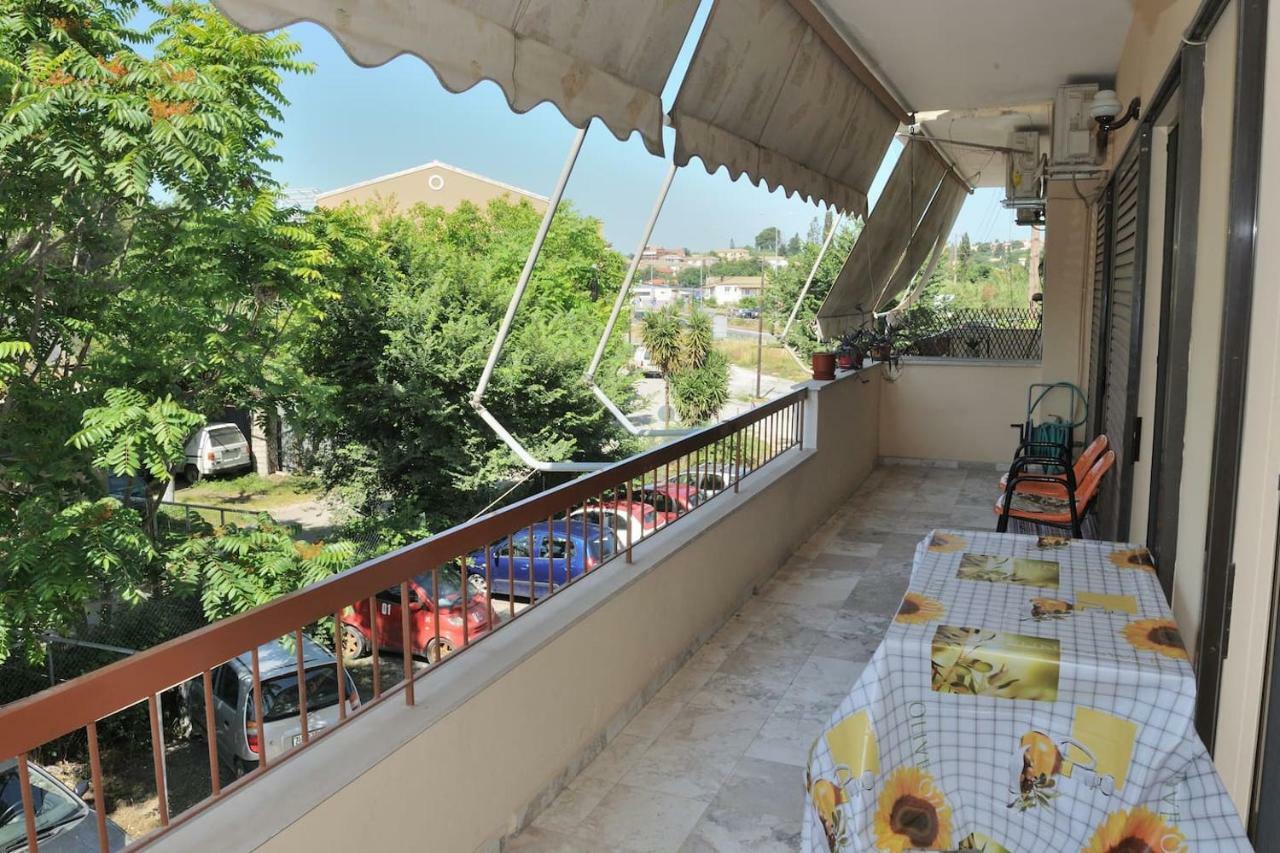 Traditional Apartment In Corfu Next To The Center Buitenkant foto
